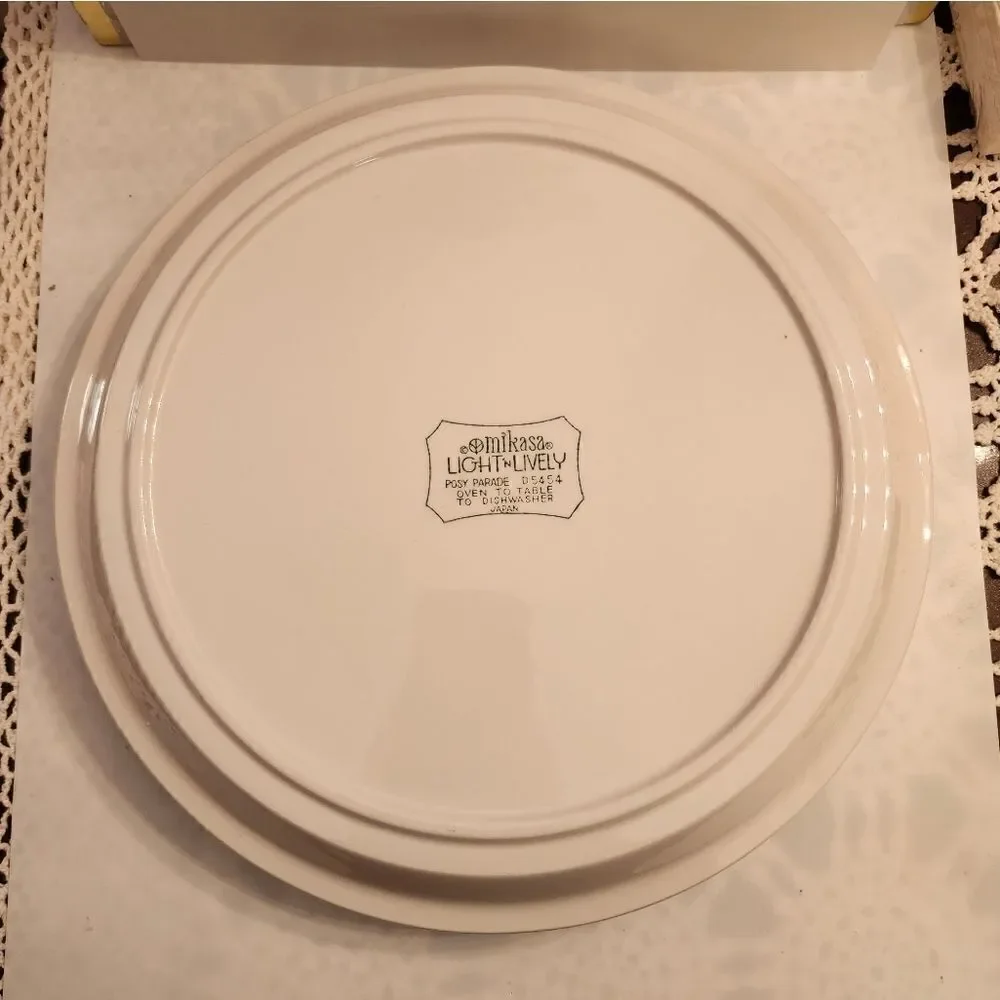 New Mikasa Light 'n Lovely 